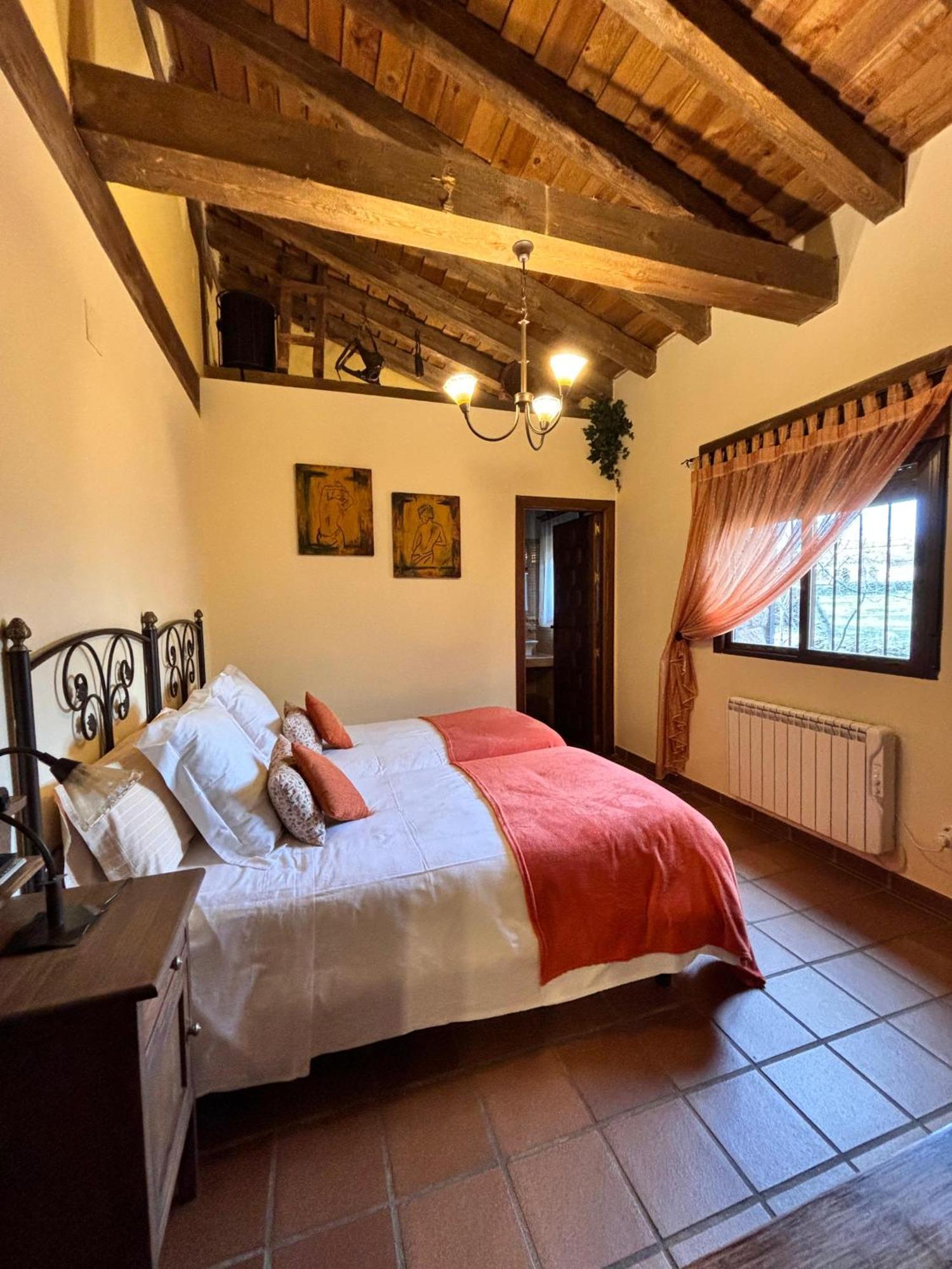 Casa Rural Los Regajales Tenzuela 外观 照片